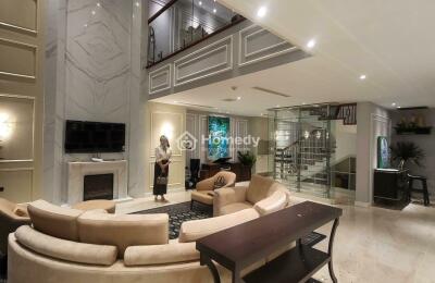  Siêu Víp - Penthouse 255m2 Cầu Giấy ,Toà nhà Lâm Viên Complex đường Nguyễn Phong Sắc Lh 0977159966