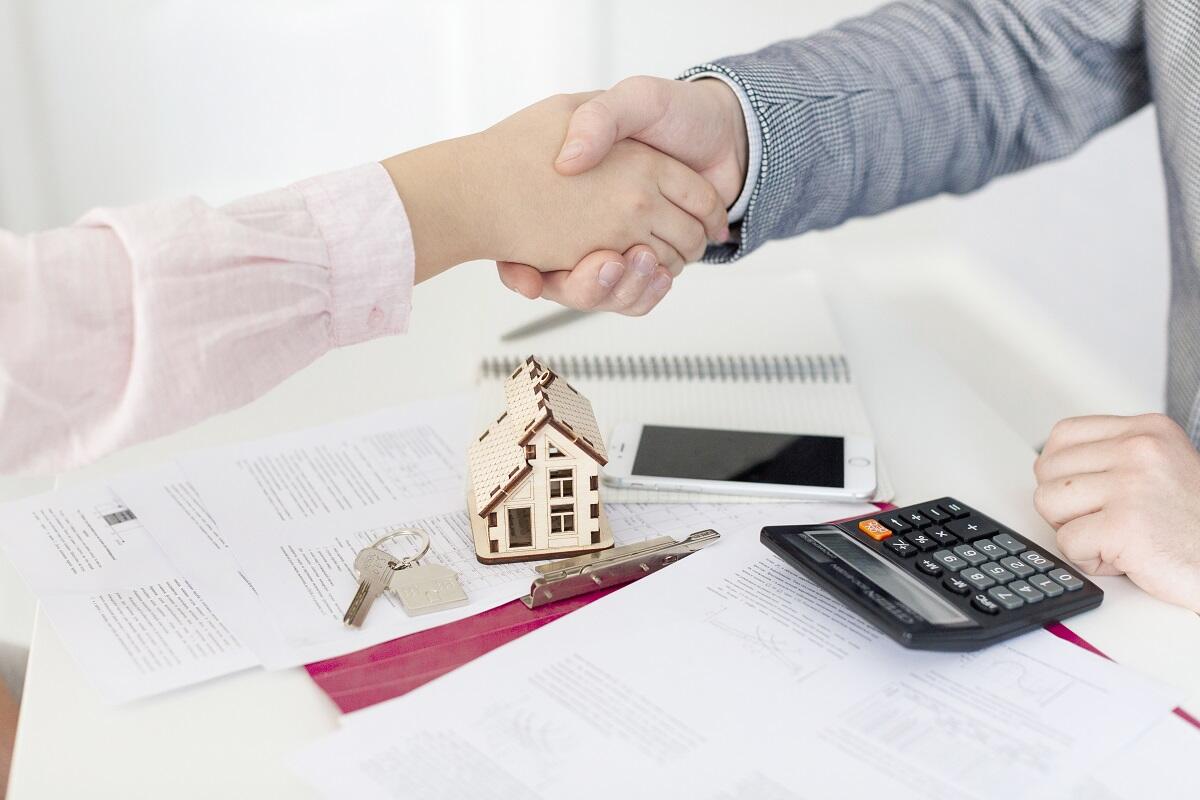 Môi Giới Bất Động Sản Chuyên Nghiệp Và ''Cò Đất'' Khác Nhau Như Thế Nào?