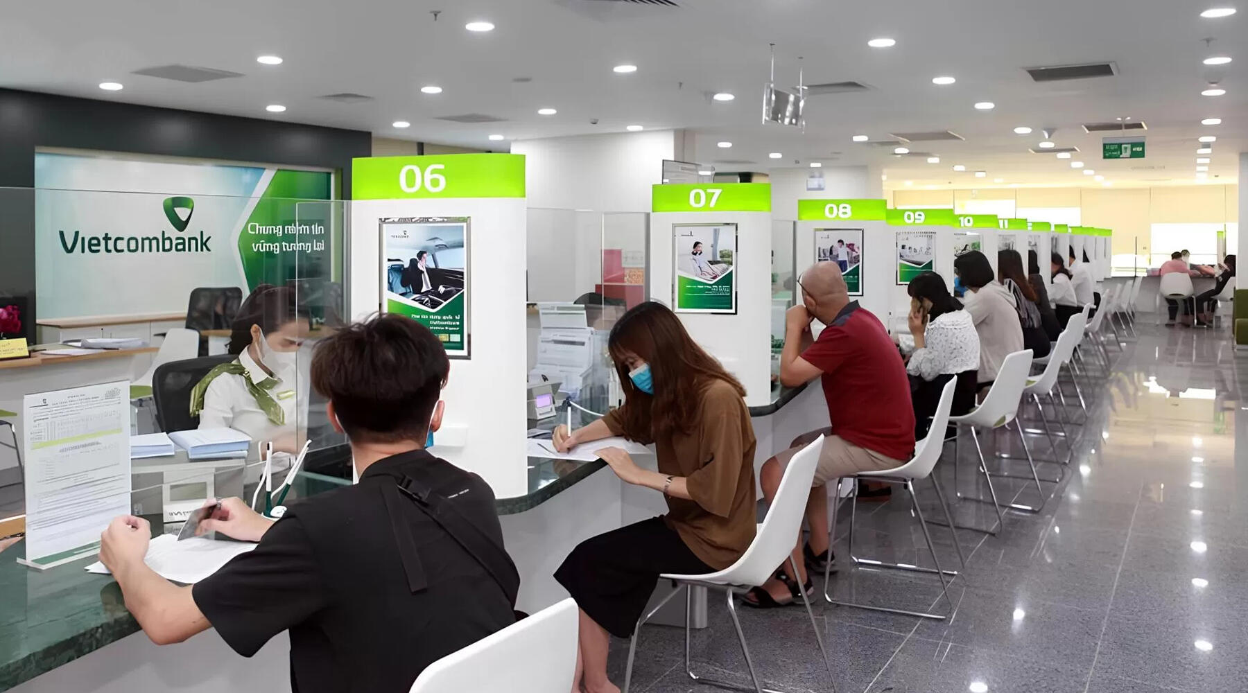 100 Triệu Gửi Ngân Hàng Vietcombank Lãi Suất Bao Nhiêu Hiện Nay?