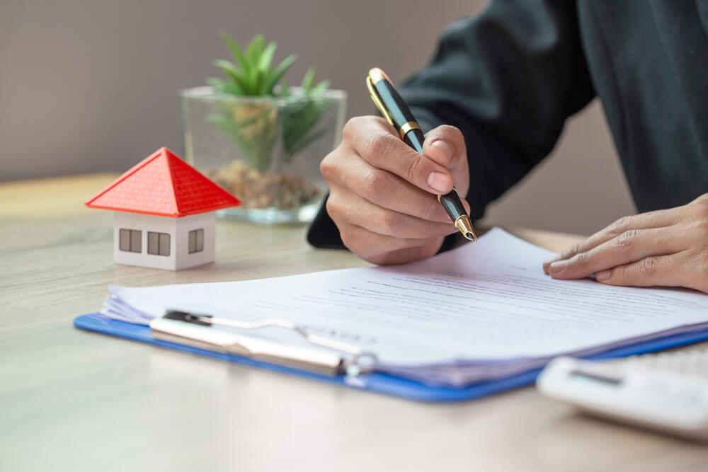 Hợp Đồng Mua Bán Nhà Có Bị Hủy Khi Người Bán Qua Đời?
